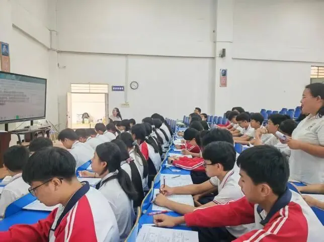 聚焦中考备考,赋能素养提升——思茅区第三批初中化学房华名师工作室第二次集中研修活动-第14张图片-四季读书网 聚焦中考备考,赋能素养提升——思茅区第三批初中化学房华名师工作室第二次集中研修活动-第14张图片-四季读书网