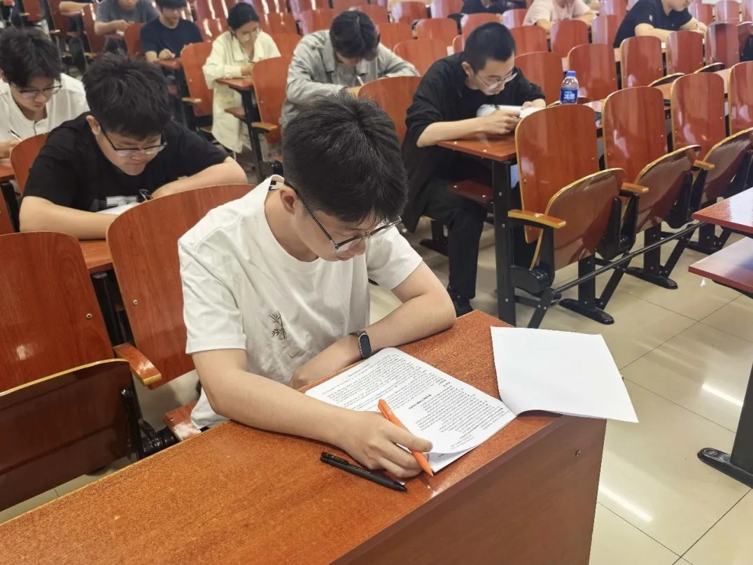 活动总结|英语四级模拟考试-第13张图片-四季读书网