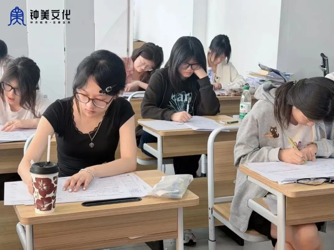 全真高考模拟·规范即底气|钟美26届冲刺营1:1模考纪实 第20张