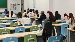 旅游管理学院第十九届英语等级模拟考试-第29张图片-四季读书网