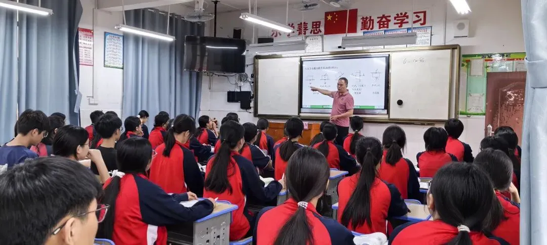 研课析疑促精进 精准发力备中考 ——平桂区沙田片区九年级物理教研活动圆满开展 第5张 研课析疑促精进 精准发力备中考 ——平桂区沙田片区九年级物理教研活动圆满开展 第5张