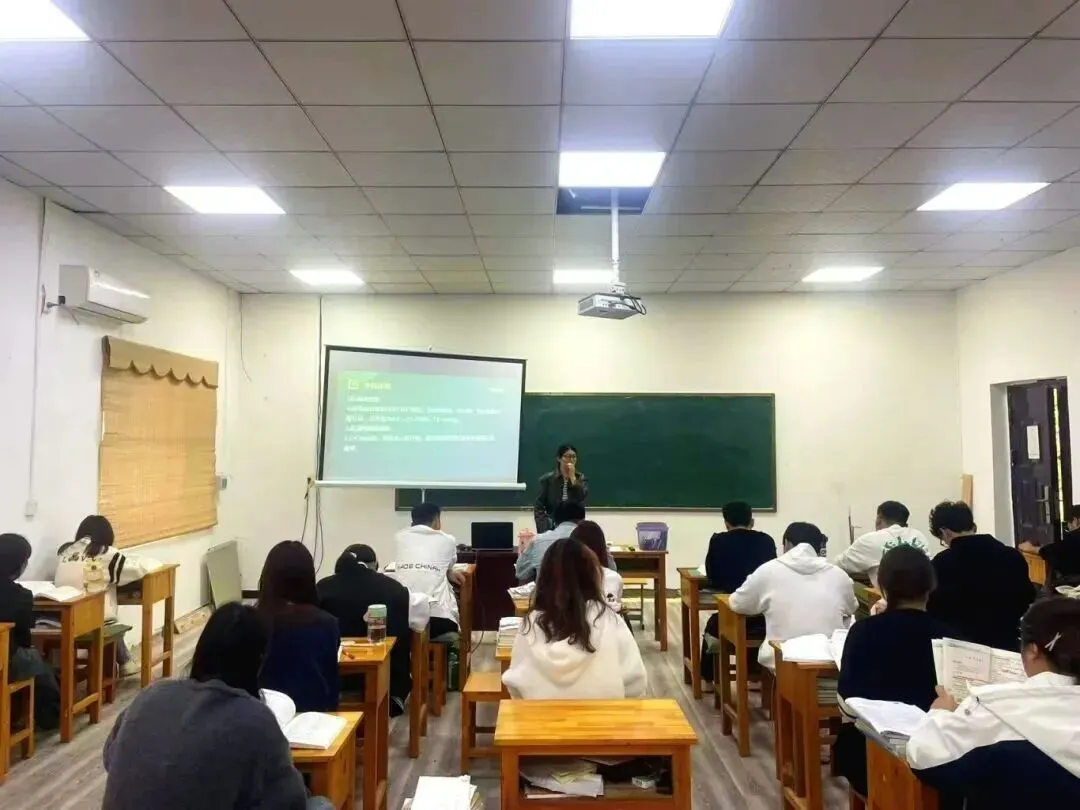 中考三四百分的学生,适合这所学校 第3张 中考三四百分的学生,适合这所学校 第3张