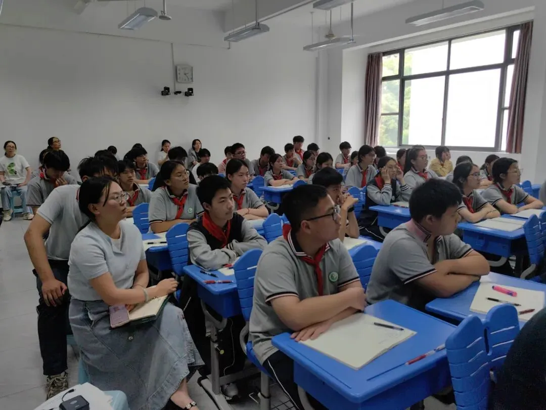 深耕写作技法,赋能中考备考——南苑学区初中语文工作坊暨娄塘学校中小学联合语文教研活动 第10张