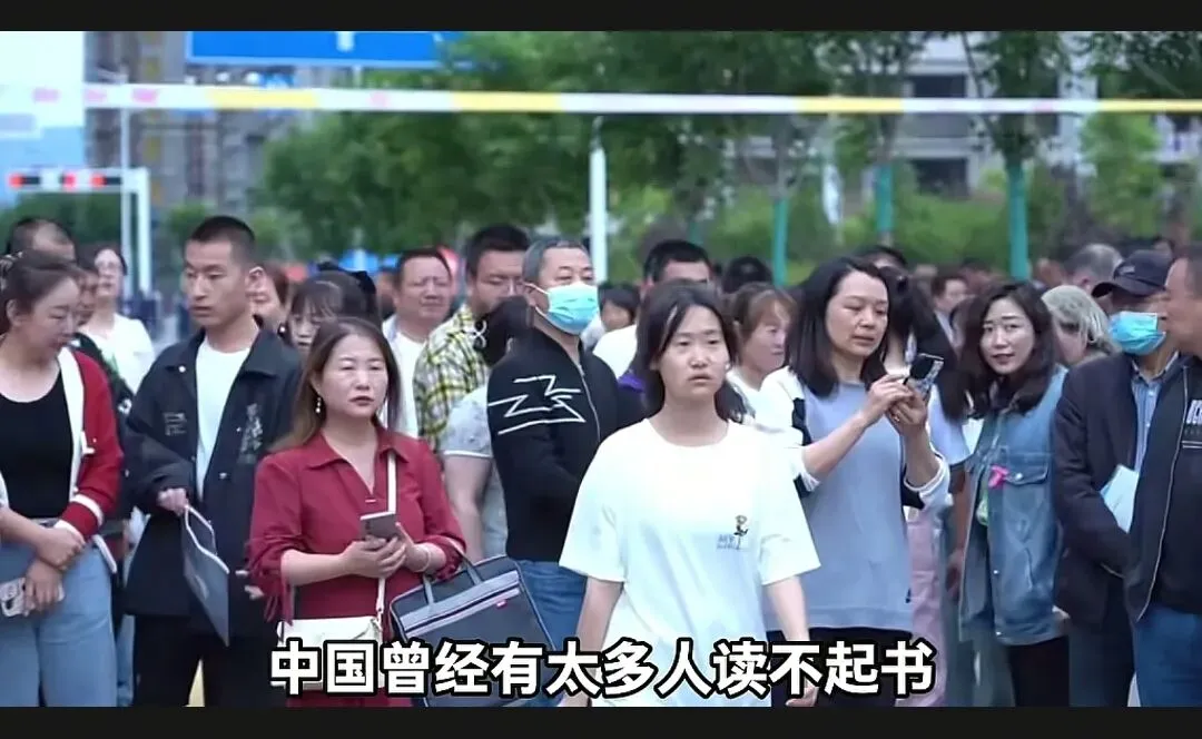 中国押运高考题试卷的真车队刷屏,惊呆国外网友 第2张 中国押运高考题试卷的真车队刷屏,惊呆国外网友 第2张