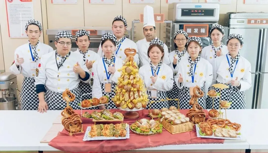 2026新疆中考倒计时!成绩不好提前择校,实地考察必看这 6 点-第25张图片-四季读书网 2026新疆中考倒计时!成绩不好提前择校,实地考察必看这 6 点-第25张图片-四季读书网
