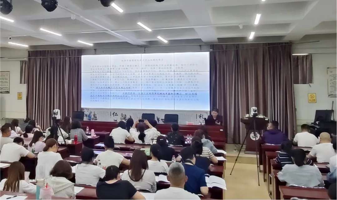 研析中考新导向 深耕素养备中考——乌海十一中学(内蒙古师范大学附属海勃湾学校)举办语文命题专题教研讲座 第2张