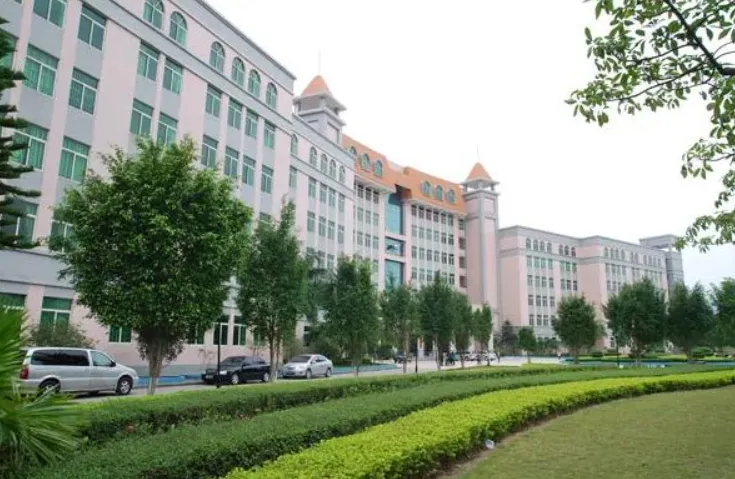 云浮市2025年中考各批次录取分数汇总 附中职学校介绍(2026年参考) 第14张