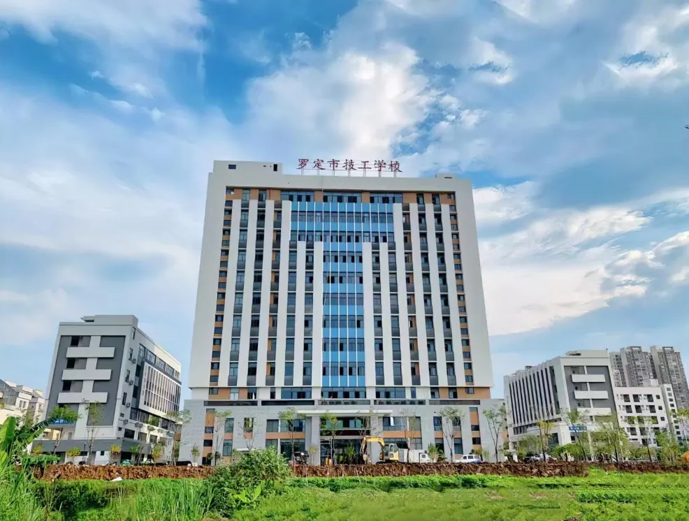 云浮市2025年中考各批次录取分数汇总 附中职学校介绍(2026年参考) 第18张