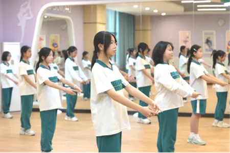 重要提醒|2026中考志愿报考指南来了!-第46张图片-四季读书网 重要提醒|2026中考志愿报考指南来了!-第46张图片-四季读书网