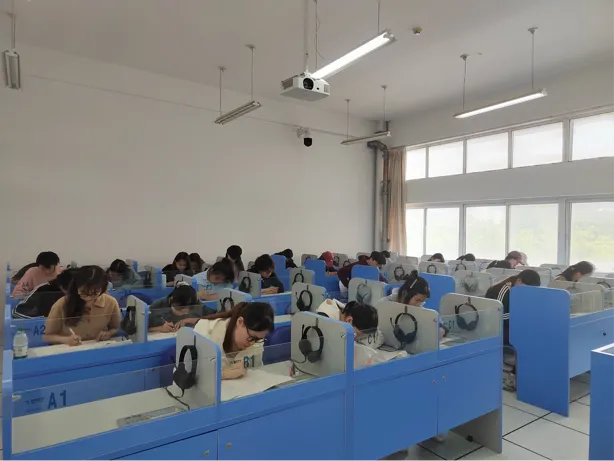 教育教学|英语学院顺利开展英语专业四级模拟考试-第6张图片-四季读书网