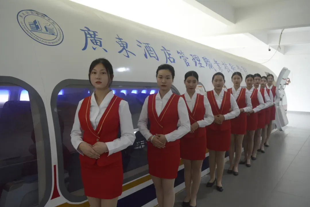 2026东莞中考志愿填报开启!避坑指南+保底选择-第39张图片-四季读书网 2026东莞中考志愿填报开启!避坑指南+保底选择-第39张图片-四季读书网