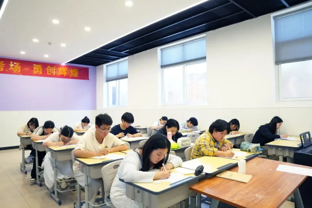 一线艺术 | 2026年音乐专业5月份模拟考试现场纪实-第5张图片-四季读书网