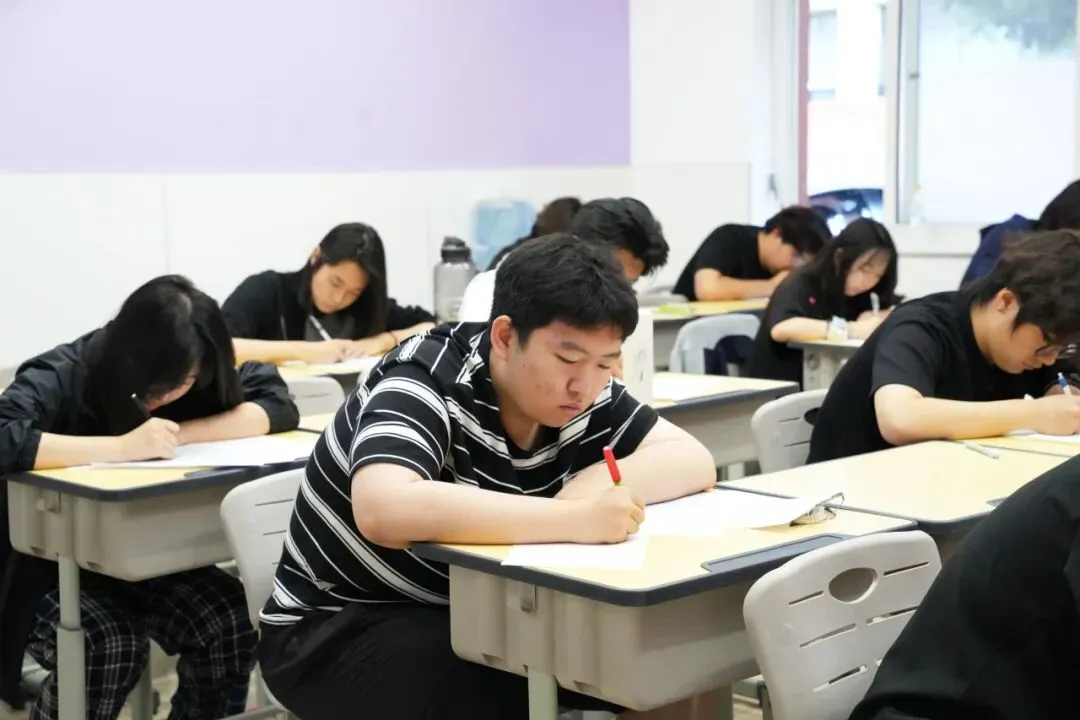 一线艺术 | 2026年音乐专业5月份模拟考试现场纪实-第9张图片-四季读书网