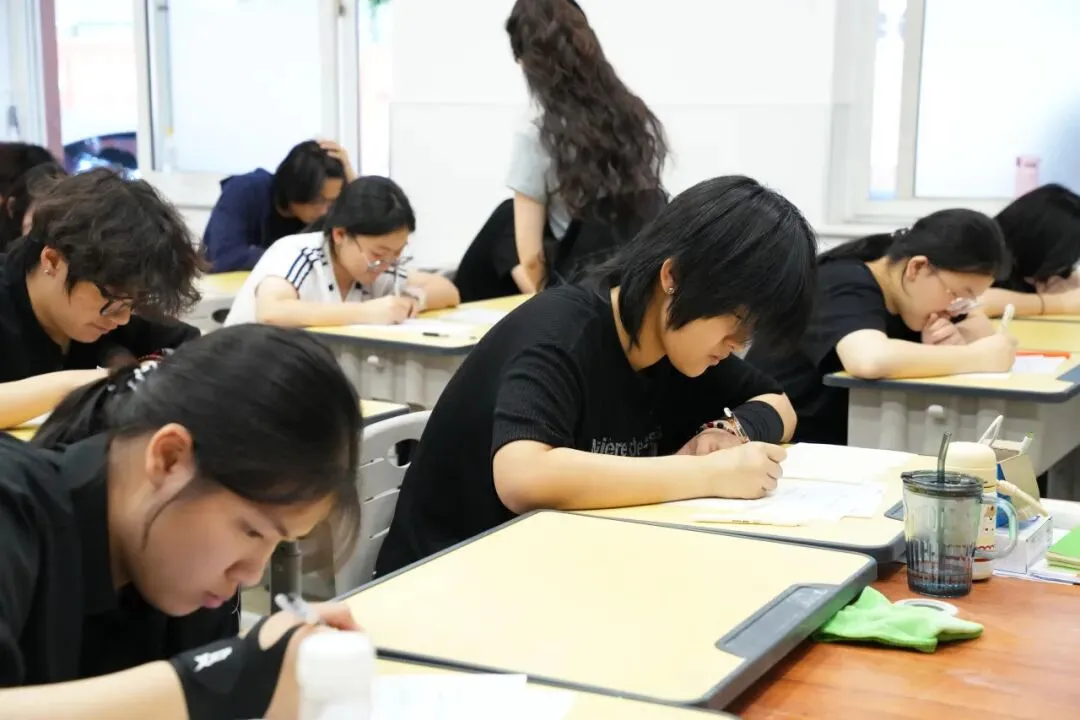 一线艺术 | 2026年音乐专业5月份模拟考试现场纪实-第10张图片-四季读书网