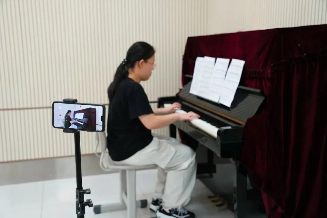 一线艺术 | 2026年音乐专业5月份模拟考试现场纪实-第14张图片-四季读书网