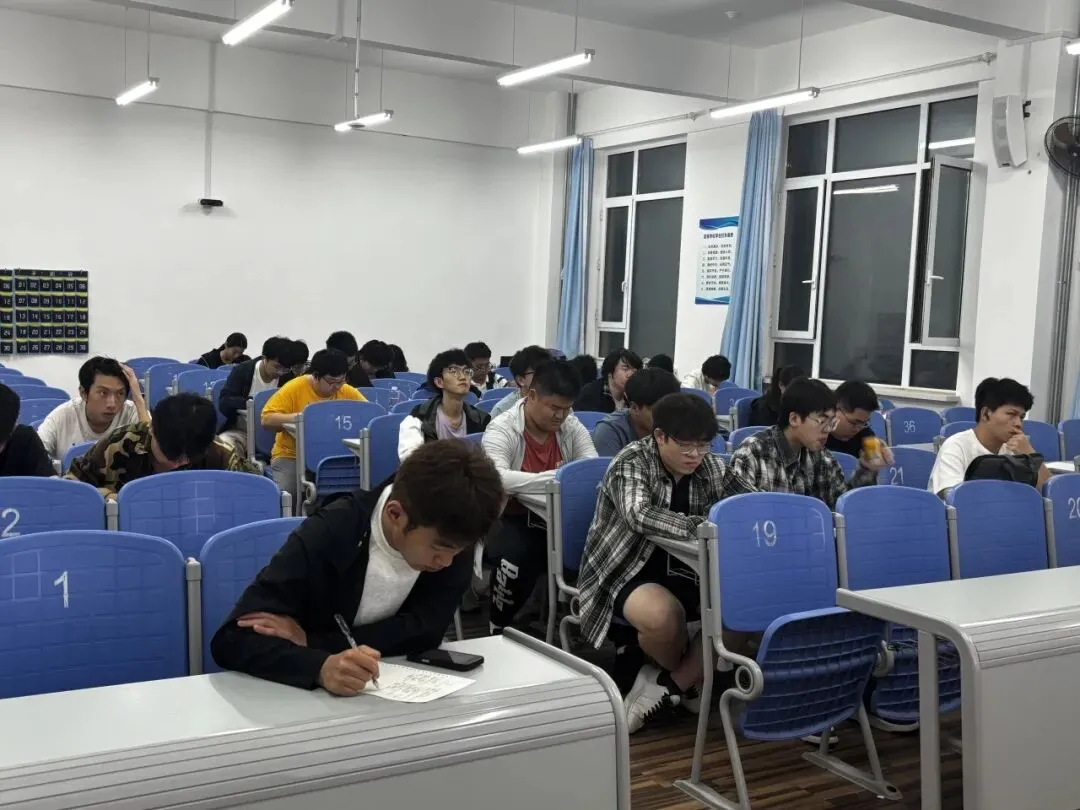 第十六届“电创杯”学科知识竞赛真题讲解-第18张图片-四季读书网
