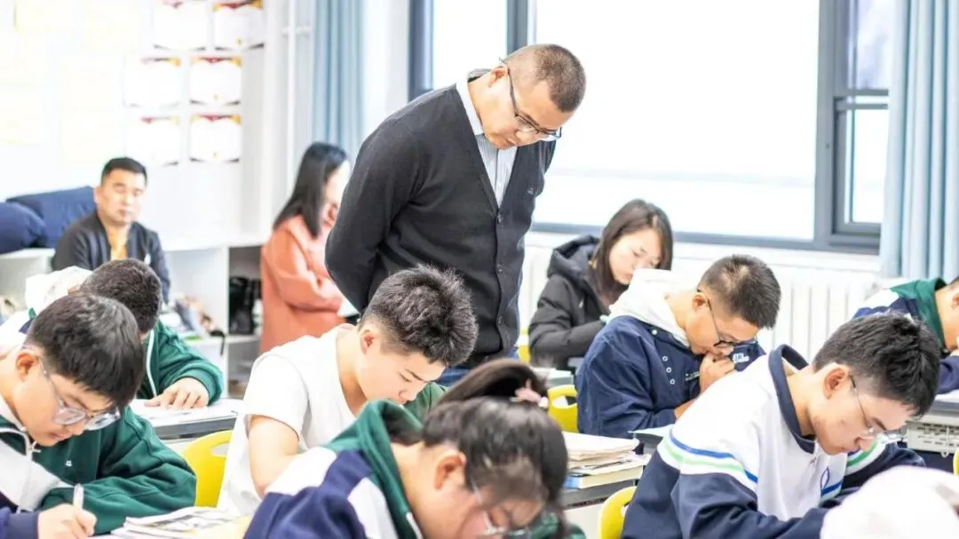 【威海家长必看】中考择校,眼见为实!5月30日,校园开放日:校长答疑 + 深度探校 + 午餐体验!-第41张图片-四季读书网 【威海家长必看】中考择校,眼见为实!5月30日,校园开放日:校长答疑 + 深度探校 + 午餐体验!-第41张图片-四季读书网
