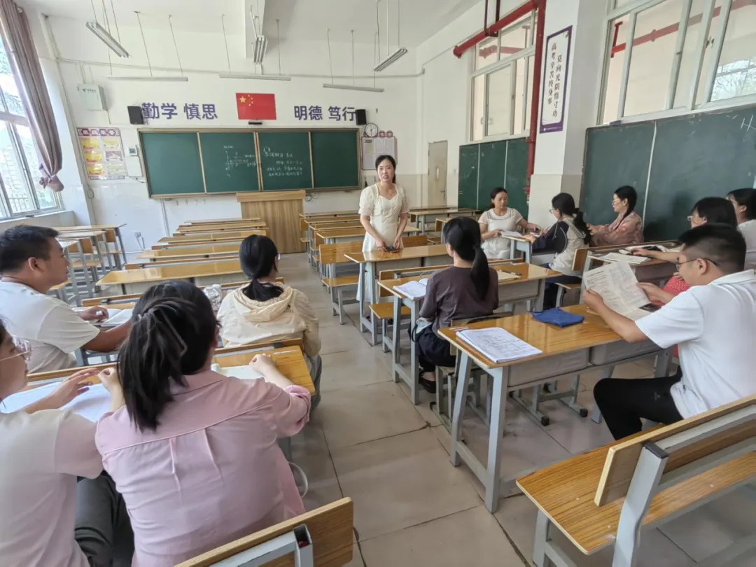 深耕真题研考法,全力冲刺促提升 ——记云南省何兴福名师工作室5月联合教研活动 第32张