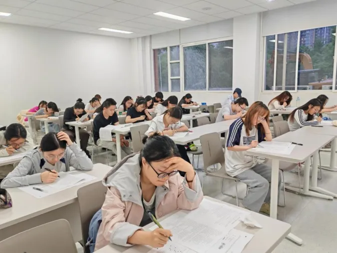 模拟淬炼功底,考场旗开得胜丨工商管理学院*国际教育学院四级 第10张 模拟淬炼功底,考场旗开得胜丨工商管理学院*国际教育学院四级 第10张