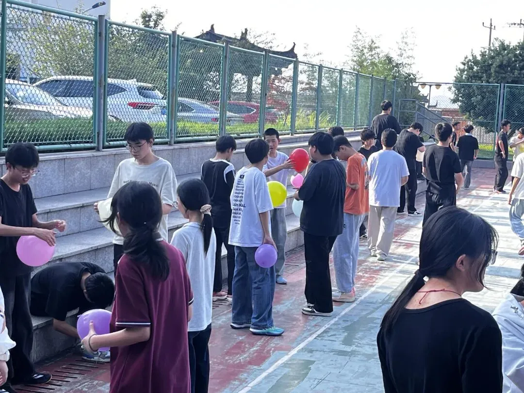 心向阳光 从容迎考——我校九年级开展中考减压系列活动 第5张 心向阳光 从容迎考——我校九年级开展中考减压系列活动 第5张
