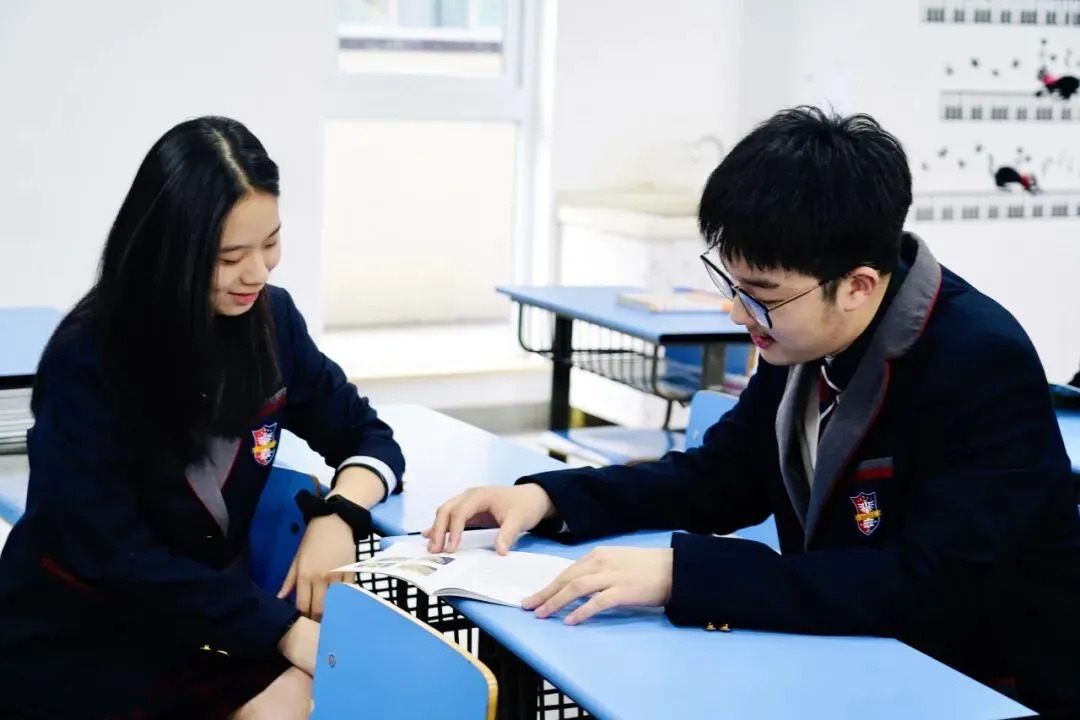 中考新选择|肯特新马班:国内普高课程+国际升学,双轨保障 第36张 中考新选择|肯特新马班:国内普高课程+国际升学,双轨保障 第36张