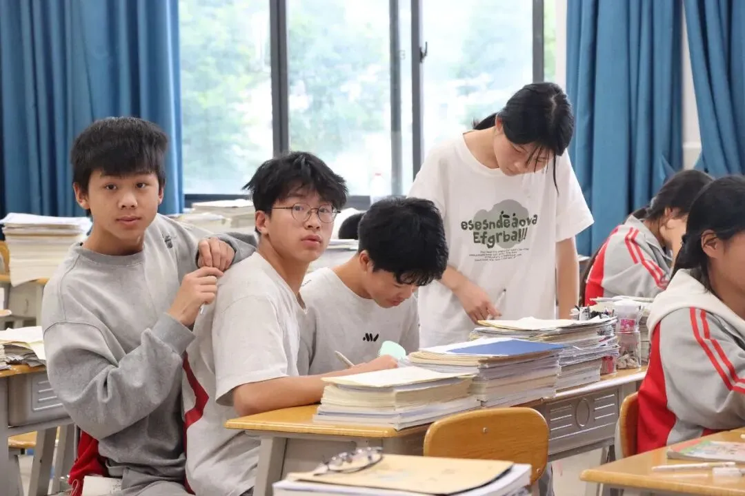 备战中考 步履不停 | 看镇雄长水初三学子如何书写青春答卷 第13张 备战中考 步履不停 | 看镇雄长水初三学子如何书写青春答卷 第13张