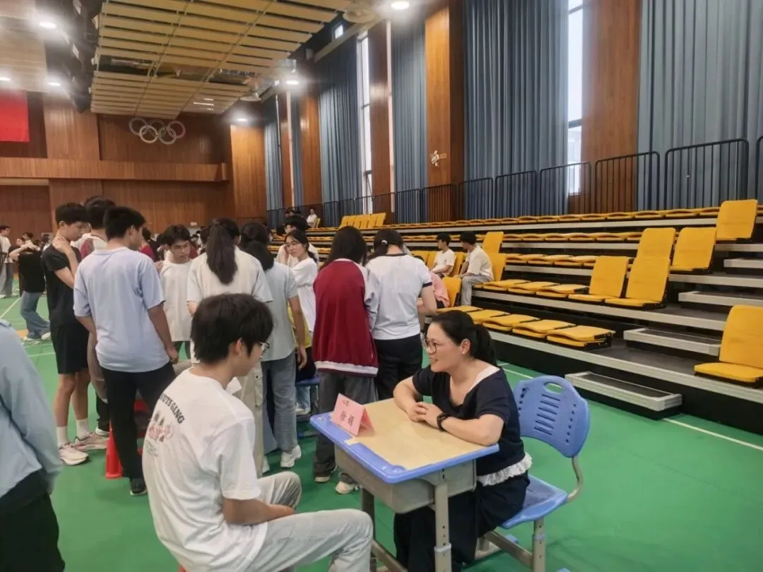 中考备考,名师党员来支招!贵溪九中这场答疑会“干货”满满-第26张图片-四季读书网 中考备考,名师党员来支招!贵溪九中这场答疑会“干货”满满-第26张图片-四季读书网