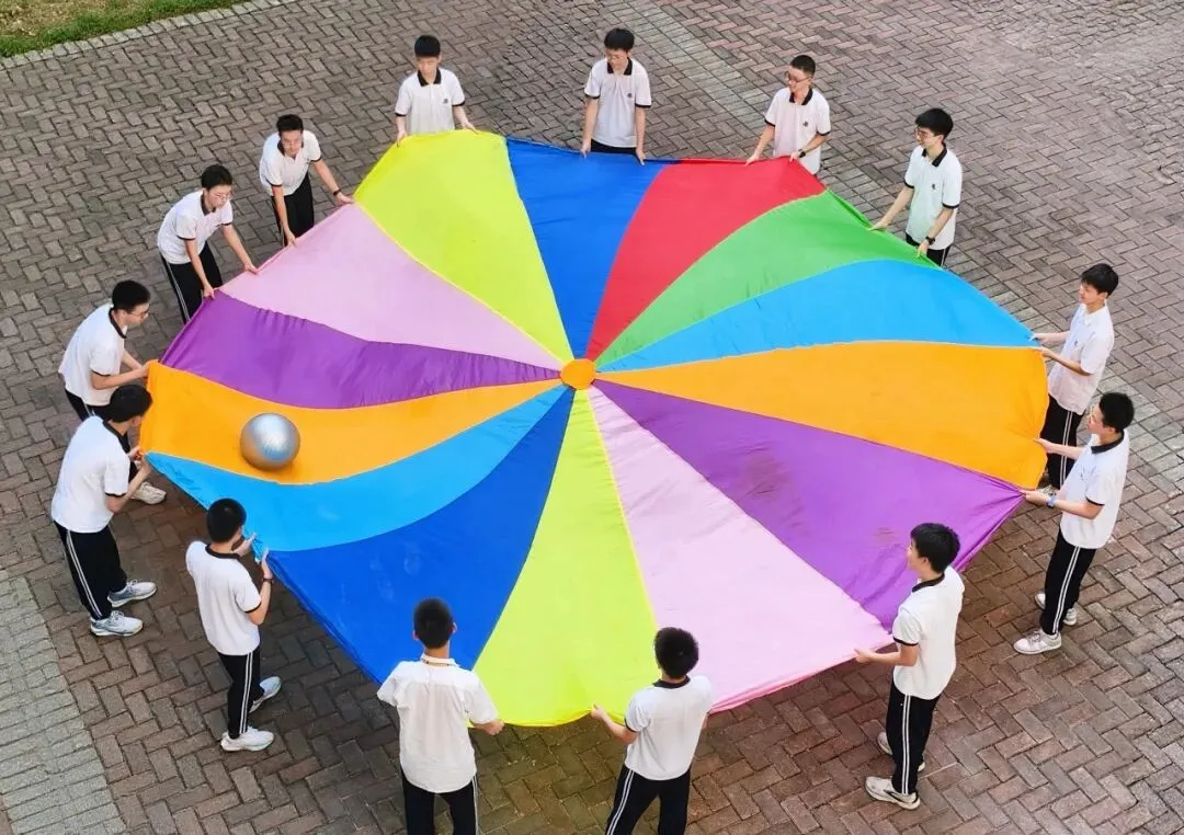 五育并举润心育 向阳逐光迎中考 | 记惠州市光正实验学校初三年级心理减压嘉年华 第12张 五育并举润心育 向阳逐光迎中考 | 记惠州市光正实验学校初三年级心理减压嘉年华 第12张