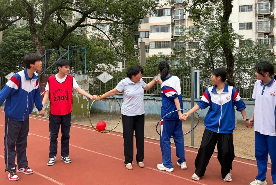 润心释压助中考,凝心逐梦向未来——株洲市第十九中学开展初三年级心理减压团辅活动 第18张 润心释压助中考,凝心逐梦向未来——株洲市第十九中学开展初三年级心理减压团辅活动 第18张