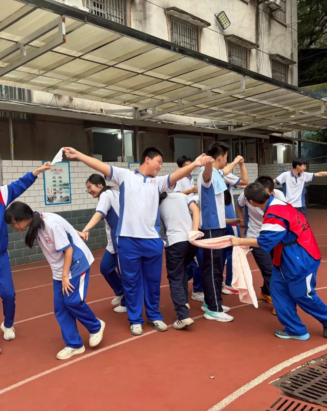 润心释压助中考,凝心逐梦向未来——株洲市第十九中学开展初三年级心理减压团辅活动 第27张 润心释压助中考,凝心逐梦向未来——株洲市第十九中学开展初三年级心理减压团辅活动 第27张