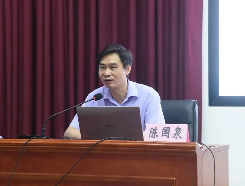 深耕教材促教学,聚力研讨备中考——全市初中化学教研活动在钦州三中圆满落幕 第11张 深耕教材促教学,聚力研讨备中考——全市初中化学教研活动在钦州三中圆满落幕 第11张
