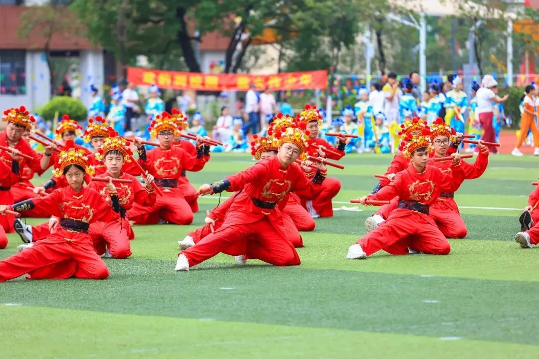 中考志愿填报!为什么报考黄广附高中?九大核心竞争力,为你揭秘 第21张 中考志愿填报!为什么报考黄广附高中?九大核心竞争力,为你揭秘 第21张