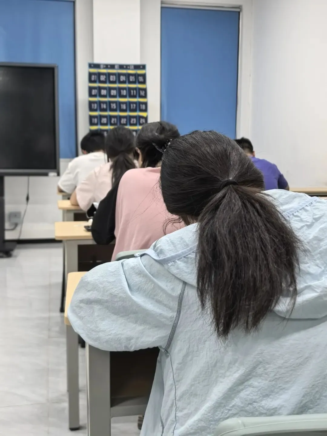 第一声号角|广西专升本数学真题摸底考试,写给正在努力的你 第5张 第一声号角|广西专升本数学真题摸底考试,写给正在努力的你 第5张