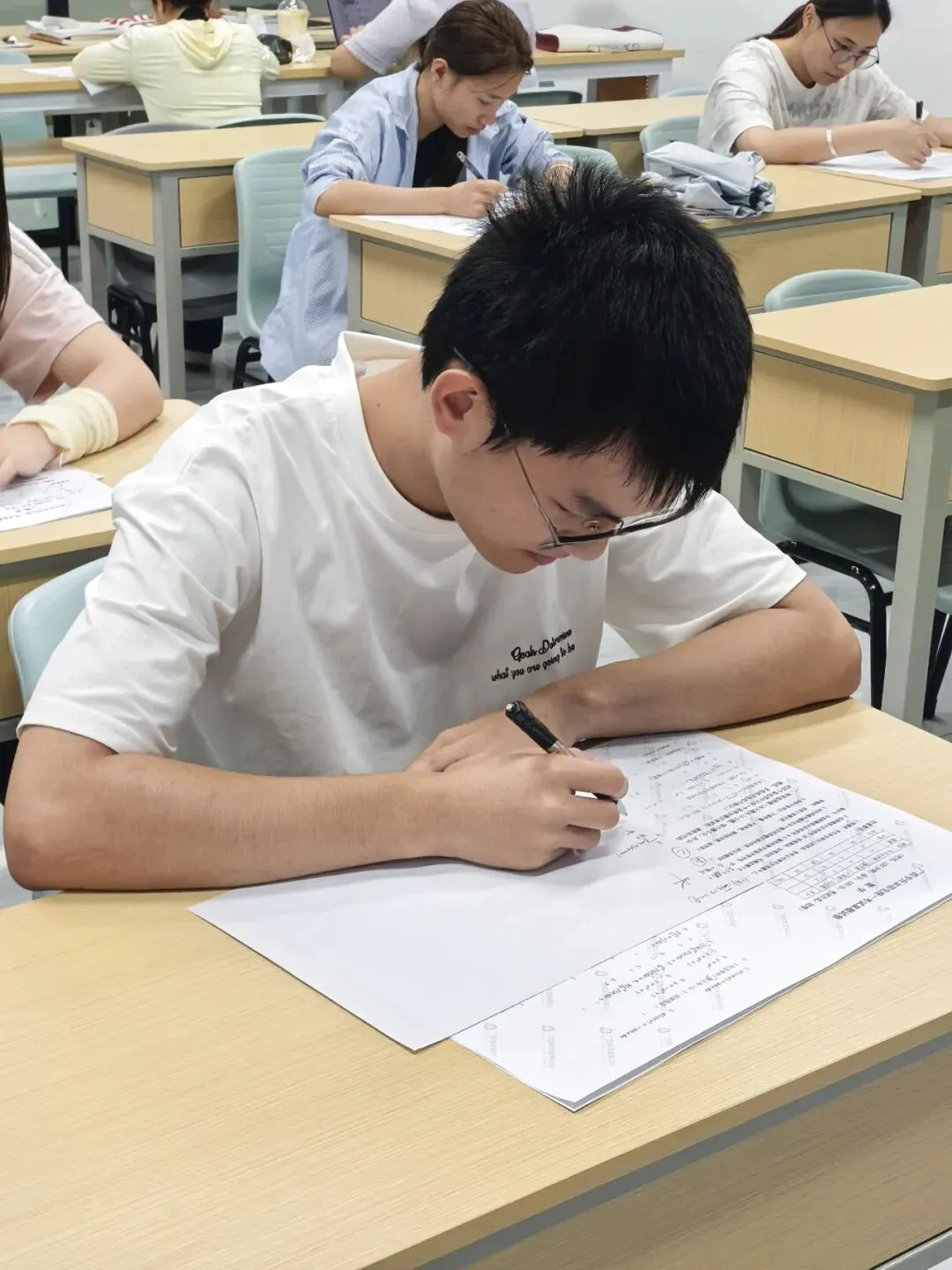 第一声号角|广西专升本数学真题摸底考试,写给正在努力的你 第14张 第一声号角|广西专升本数学真题摸底考试,写给正在努力的你 第14张