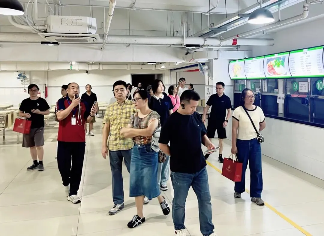 中考临近,慧眼父母入校探微——汲取底蕴与成长之力 第5张 中考临近,慧眼父母入校探微——汲取底蕴与成长之力 第5张