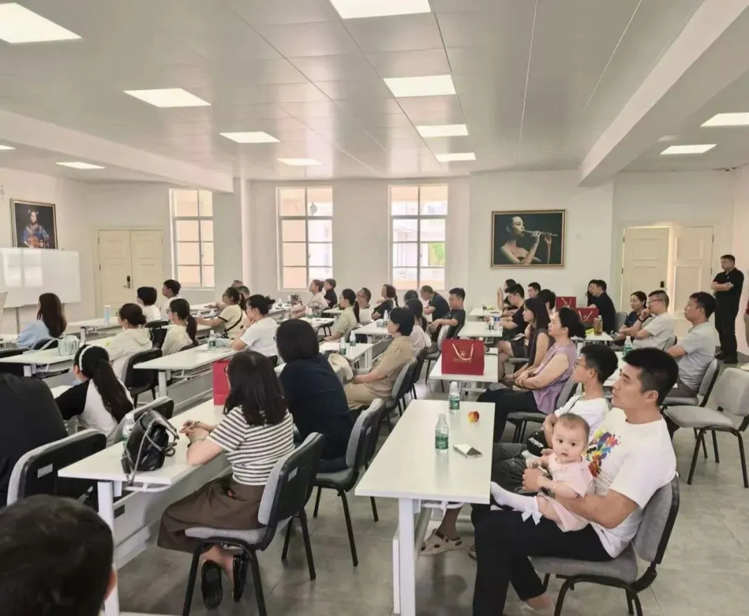 中考临近,慧眼父母入校探微——汲取底蕴与成长之力 第11张 中考临近,慧眼父母入校探微——汲取底蕴与成长之力 第11张