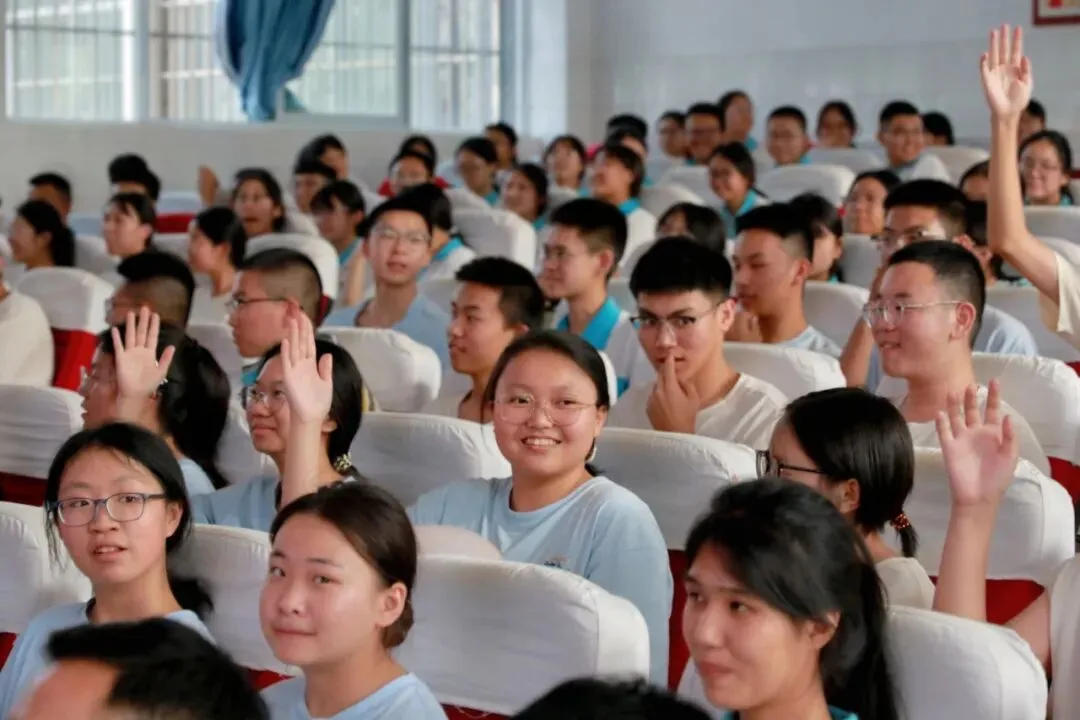 积极备考,自信迎考——育英中考心理减压与激励讲座圆满举行 第17张