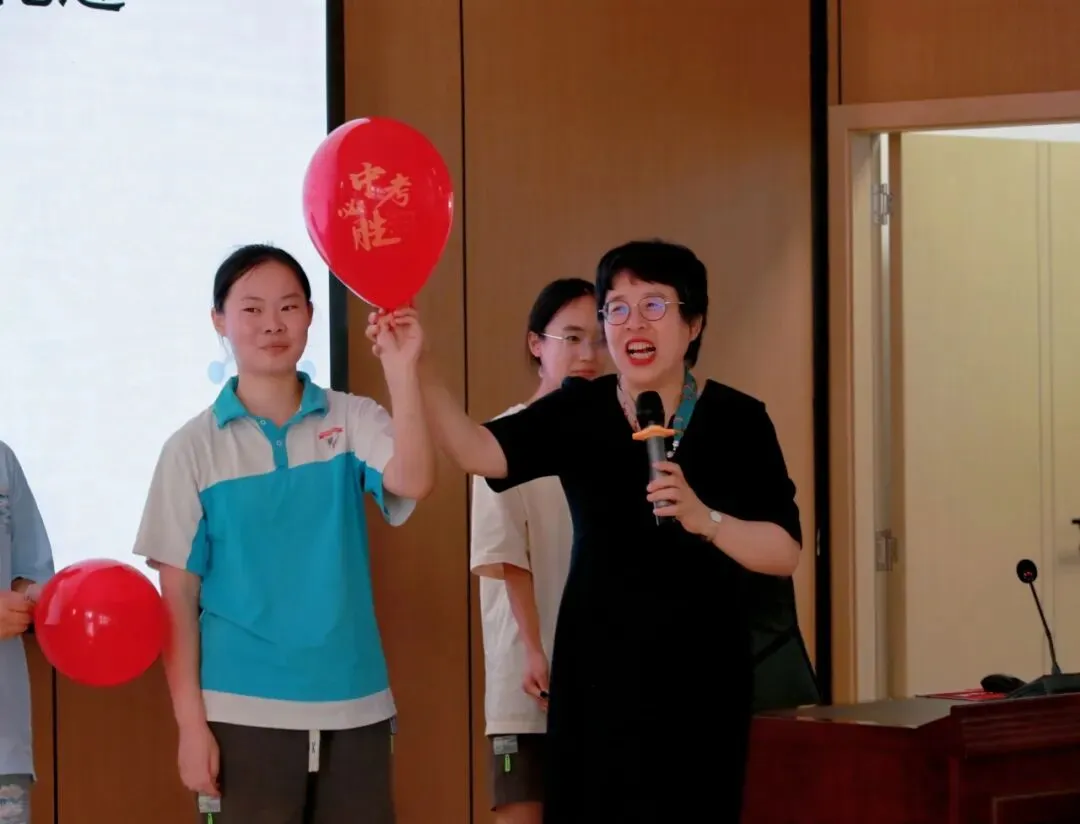 积极备考,自信迎考——育英中考心理减压与激励讲座圆满举行 第19张
