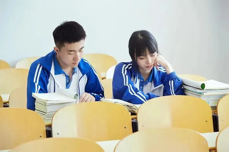中考最后30天,给孩子最好的助力,是情绪价值 第1张 中考最后30天,给孩子最好的助力,是情绪价值 第1张