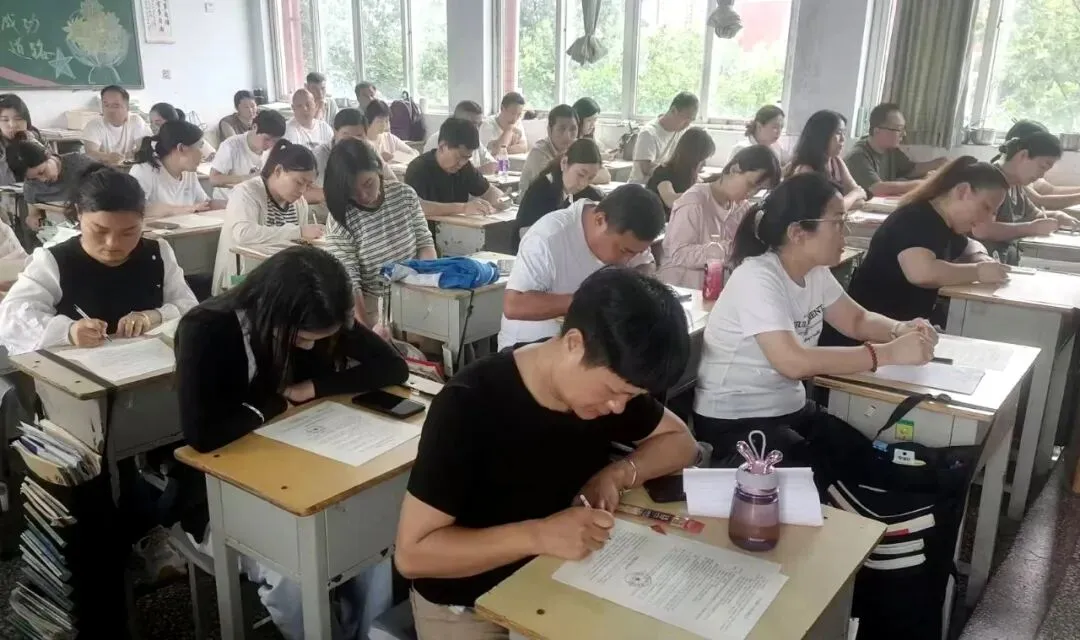 聚力中考冲刺季 共绘升学新蓝图——建安区三高召开中招报考专题家长会 第19张