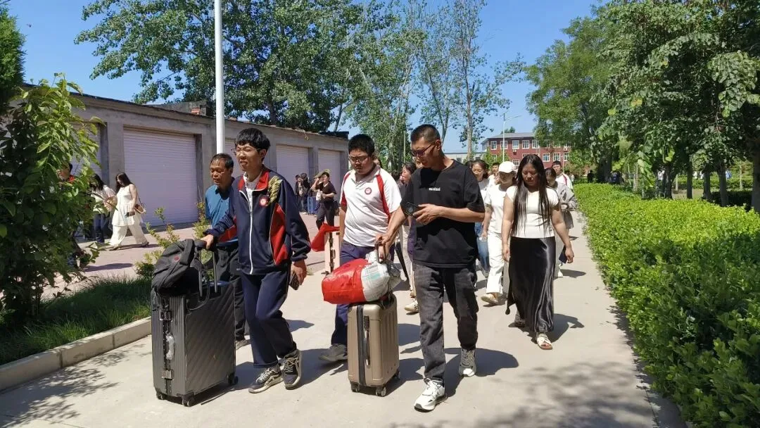 凝心冲刺战中考,家校携手护征程|武罗学校初三考前家长会圆满召开 第61张