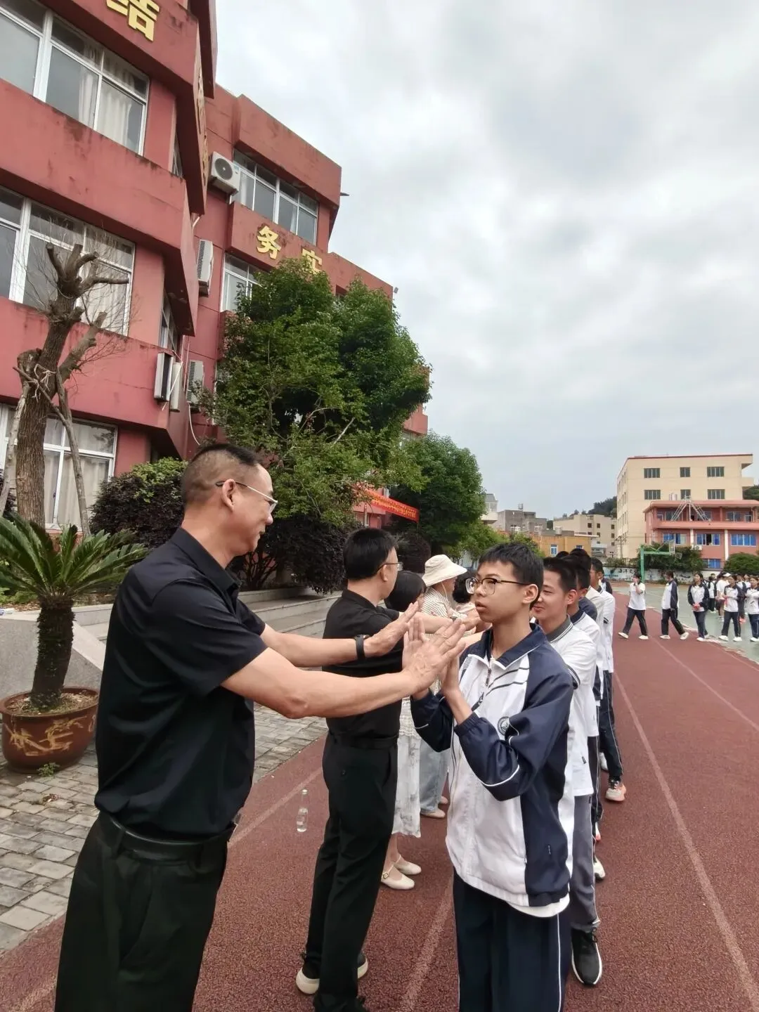 艺术助威 中考壮行——玉环市钓艚学校举行中考壮行仪式暨校园艺术节开幕式 第31张