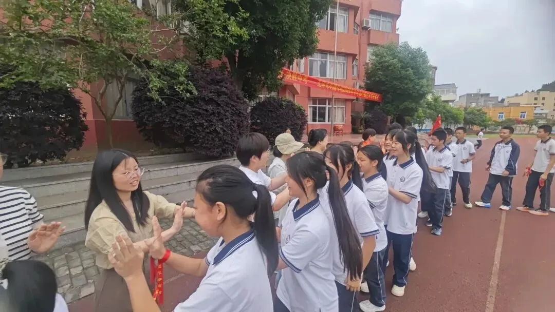 艺术助威 中考壮行——玉环市钓艚学校举行中考壮行仪式暨校园艺术节开幕式 第34张