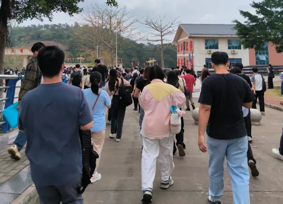 二建【实务】真题答案出了,速进估分!-第2张图片-四季读书网 二建【实务】真题答案出了,速进估分!-第2张图片-四季读书网