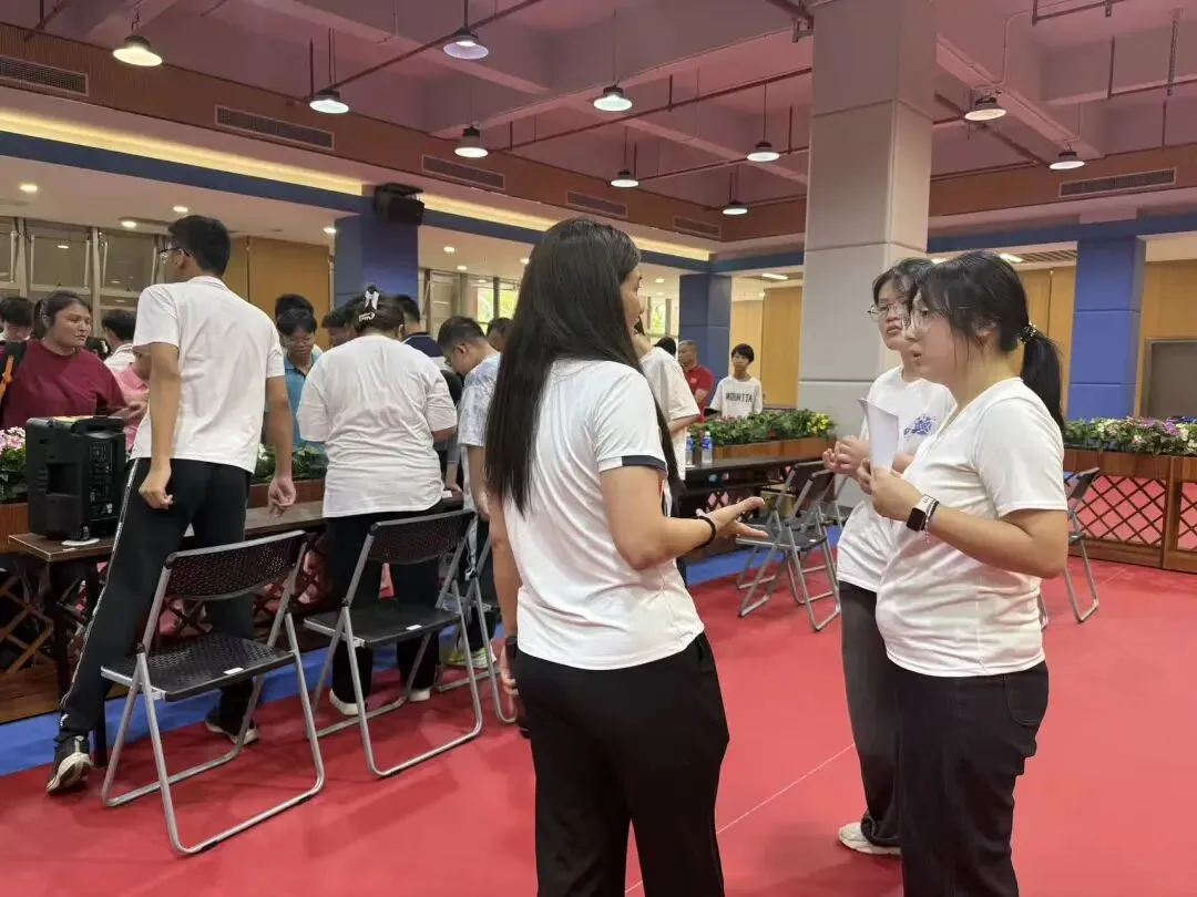中考护航 先锋同行 | 这群青年志愿者,超燃!-第9张图片-四季读书网 中考护航 先锋同行 | 这群青年志愿者,超燃!-第9张图片-四季读书网