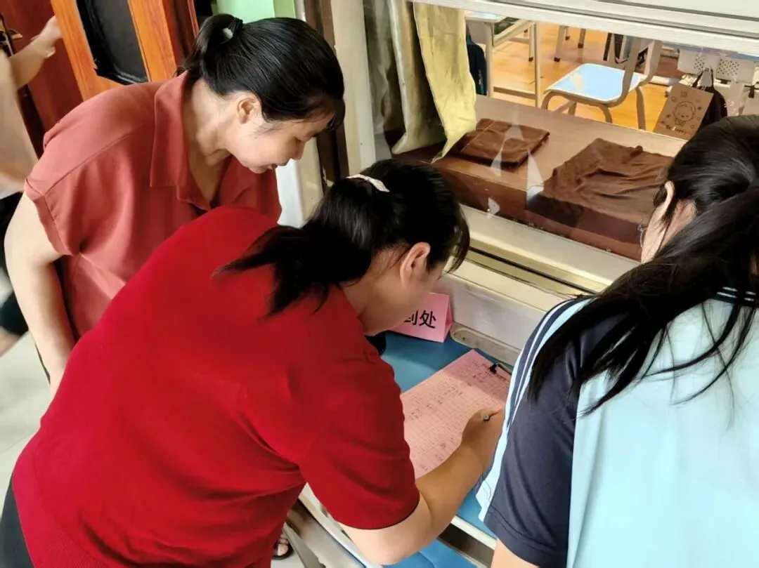 凝心聚力迎中考,家校同心筑前程——梅县区北实双语学校九年级顺利召开家长会-第22张图片-四季读书网 凝心聚力迎中考,家校同心筑前程——梅县区北实双语学校九年级顺利召开家长会-第22张图片-四季读书网