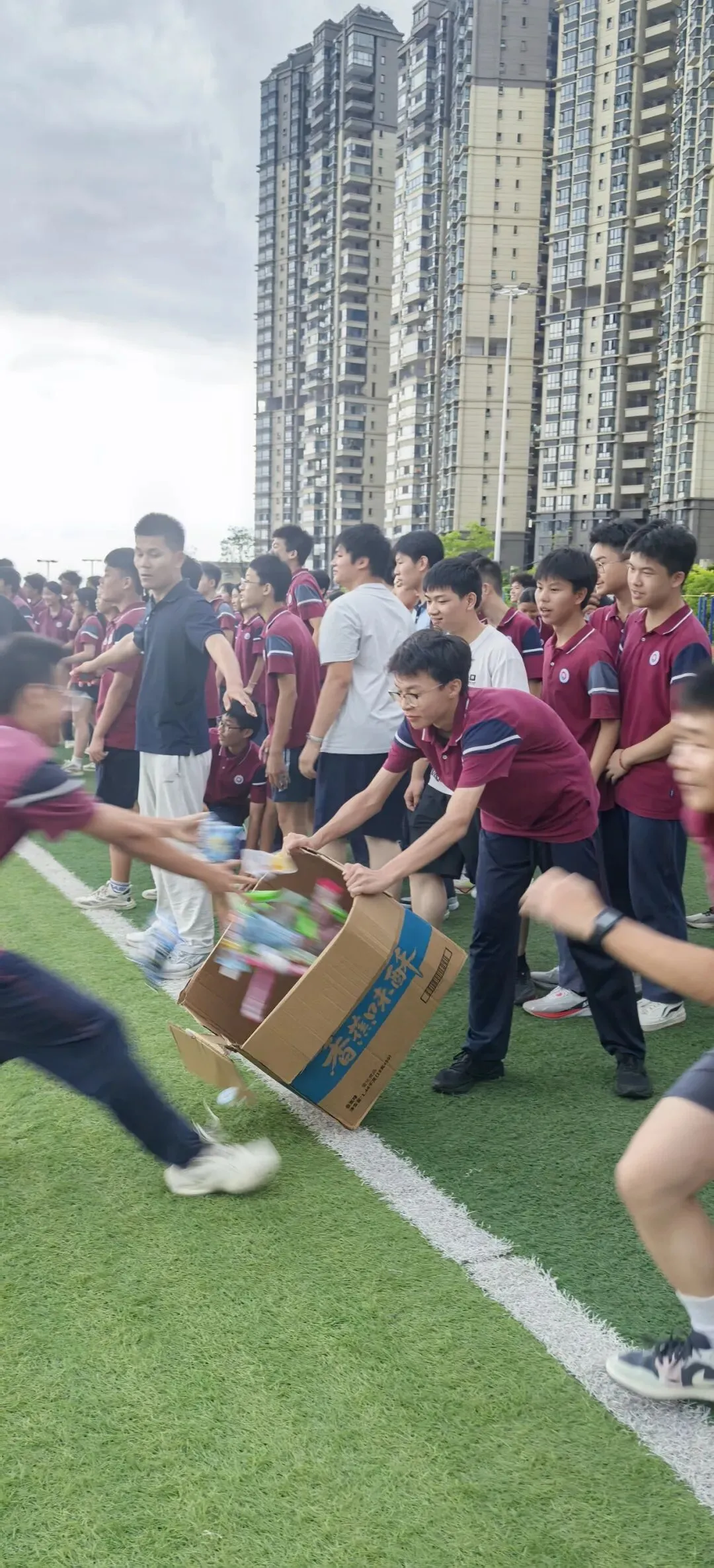 减压赋能·快乐冲刺——我校开展九年级中考减压趣味团建活动-第10张图片-四季读书网 减压赋能·快乐冲刺——我校开展九年级中考减压趣味团建活动-第10张图片-四季读书网