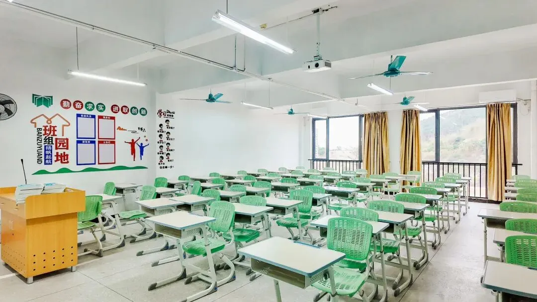 中考免填志愿,直接录取:惠州市华磐职业技术学校-第17张图片-四季读书网 中考免填志愿,直接录取:惠州市华磐职业技术学校-第17张图片-四季读书网