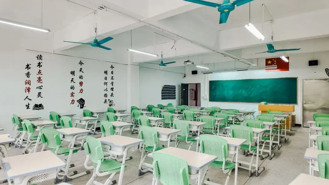 中考免填志愿,直接录取:惠州市华磐职业技术学校-第18张图片-四季读书网 中考免填志愿,直接录取:惠州市华磐职业技术学校-第18张图片-四季读书网