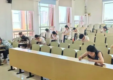 【学生会】以考代练 | 四六级模考积蓄实战力量-第15张图片-四季读书网 【学生会】以考代练 | 四六级模考积蓄实战力量-第15张图片-四季读书网